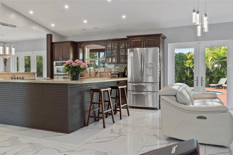Casa en venta en Cutler Bay, Florida, 3 dormitorios, 169.64 m2 № 2074780 - foto 9