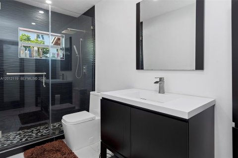 Casa en venta en Cutler Bay, Florida, 3 dormitorios, 169.64 m2 № 2074780 - foto 15