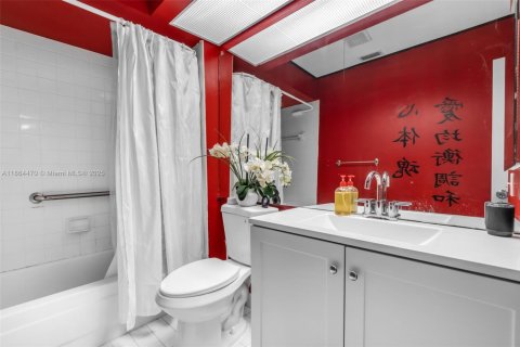 Снять в аренду виллу или дом в Хомстед, Флорида 2 спальни, 120.96м2, № 1957804 - фото 19