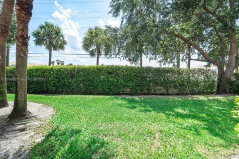 Touwnhouse à vendre à Greenacres, Floride: 2 chambres, 140 m2 № 2297304 - photo 17