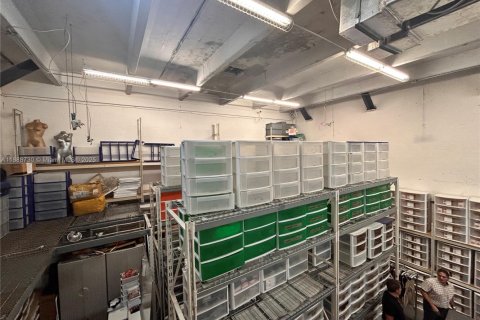 Propiedad comercial en venta en Doral, Florida № 1942453 - foto 7