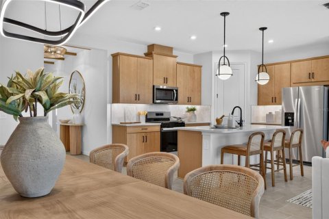 Casa en venta en Dade City, Florida, 3 dormitorios, 186.27 m2 № 2318870 - foto 10