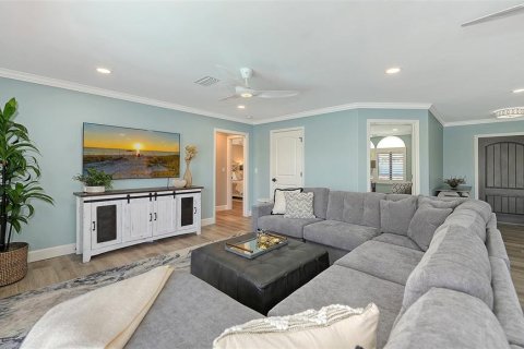 House in Longboat Key, Florida 4 bedrooms, 236.9 sq.m. № 2094604 - photo 6