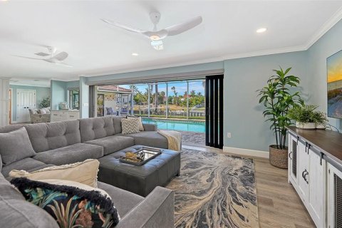 House in Longboat Key, Florida 4 bedrooms, 236.9 sq.m. № 2094604 - photo 7
