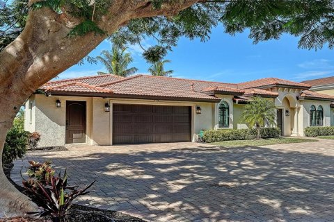 House in Longboat Key, Florida 4 bedrooms, 236.9 sq.m. № 2094604 - photo 4