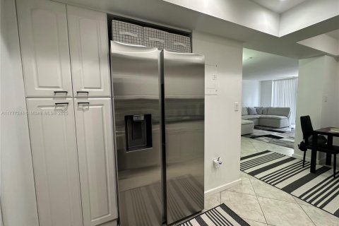 Купить кондоминиум в Авентура, Флорида 2 спальни, 116.22м2, № 1991833 - фото 11