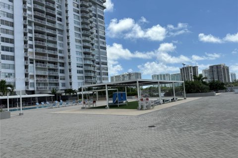 Купить кондоминиум в Авентура, Флорида 2 спальни, 116.22м2, № 1991833 - фото 1