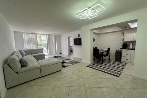 Купить кондоминиум в Авентура, Флорида 2 спальни, 116.22м2, № 1991833 - фото 5