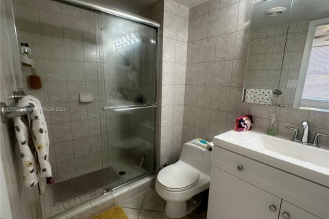 Купить кондоминиум в Авентура, Флорида 2 спальни, 116.22м2, № 1991833 - фото 15