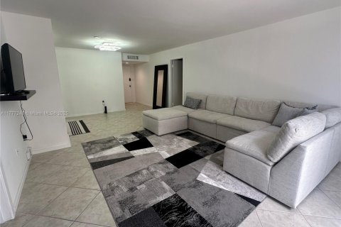 Купить кондоминиум в Авентура, Флорида 2 спальни, 116.22м2, № 1991833 - фото 7