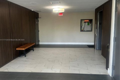 Купить кондоминиум в Авентура, Флорида 2 спальни, 116.22м2, № 1991833 - фото 2