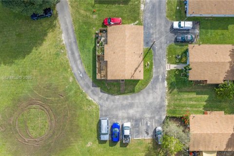 Снять в аренду виллу или дом в Эль Портал, Флорида 1 спальня, 60.39м2, № 2004900 - фото 25