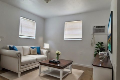 Снять в аренду виллу или дом в Эль Портал, Флорида 1 спальня, 60.39м2, № 2004900 - фото 14