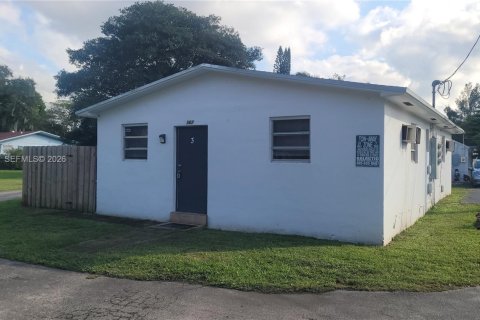 Дом в Эль Портал, Флорида 1 спальня, 60.39м2 № 2004900