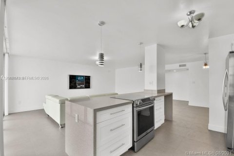 Copropriété à louer à Aventura, Floride: 2 chambres, 145.39 m2 № 2066387 - photo 11