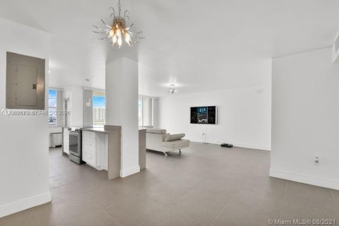 Copropriété à louer à Aventura, Floride: 2 chambres, 145.39 m2 № 2066387 - photo 24