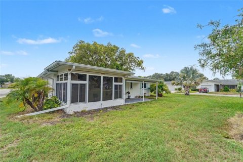 House in Palm Harbor, Florida 2 bedrooms, 105.17 sq.m. № 2230769 - photo 26