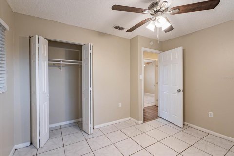 House in Orlando, Florida 3 bedrooms, 97.45 sq.m. № 1565803 - photo 17