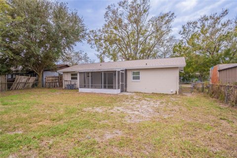 House in Orlando, Florida 3 bedrooms, 97.45 sq.m. № 1565803 - photo 21