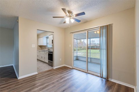 House in Orlando, Florida 3 bedrooms, 97.45 sq.m. № 1565803 - photo 8
