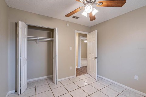 House in Orlando, Florida 3 bedrooms, 97.45 sq.m. № 1565803 - photo 16