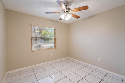 House in Orlando, Florida 3 bedrooms, 97.45 sq.m. № 1565803 - photo 12