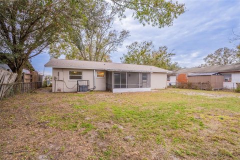 House in Orlando, Florida 3 bedrooms, 97.45 sq.m. № 1565803 - photo 22