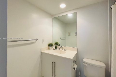 Copropriété à vendre à Hollywood, Floride: 1 chambre, 82.03 m2 № 2049017 - photo 8