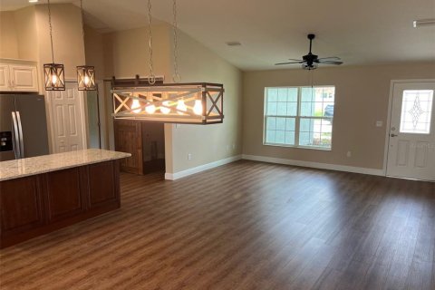 House in Ocala, Florida 4 bedrooms, 151.15 sq.m. № 1369842 - photo 4