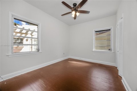 Купить виллу или дом в Корал-Гейблс, Флорида 3 спальни, 176.89м2, № 1956063 - фото 20