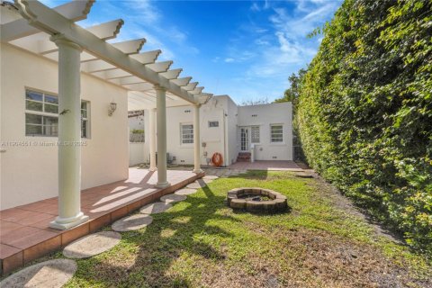 Купить виллу или дом в Корал-Гейблс, Флорида 3 спальни, 176.89м2, № 1956063 - фото 26