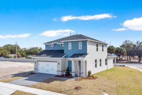House in Orlando, Florida 5 bedrooms, 240.99 sq.m. № 2408404 - photo 27