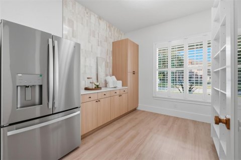 Casa en venta en Orlando, Florida, 5 dormitorios, 267.47 m2 № 2227329 - foto 25