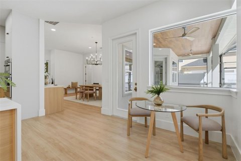 Casa en venta en Orlando, Florida, 5 dormitorios, 267.47 m2 № 2227329 - foto 14