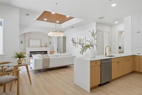 Casa en venta en Orlando, Florida, 5 dormitorios, 267.47 m2 № 2227329 - foto 11