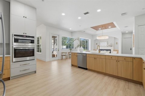 Casa en venta en Orlando, Florida, 5 dormitorios, 267.47 m2 № 2227329 - foto 22