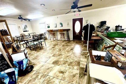 Commercial property in Tampa, Florida 111.48 sq.m. № 2354241 - photo 9