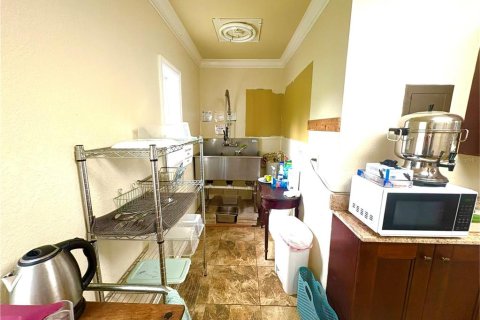 Commercial property in Tampa, Florida 111.48 sq.m. № 2354241 - photo 25