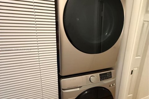 Condo in Davie, Florida, 3 bedrooms  № 2051676 - photo 24