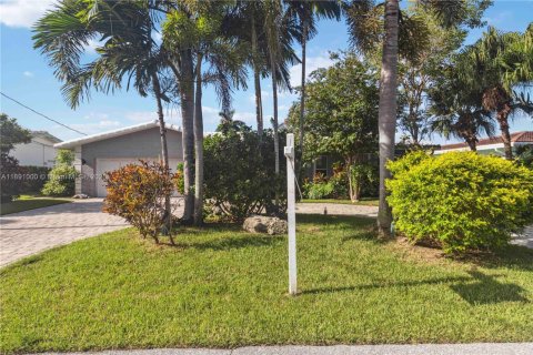 Villa ou maison à louer à Pompano Beach, Floride: 3 chambres, 170.29 m2 № 1946020 - photo 10
