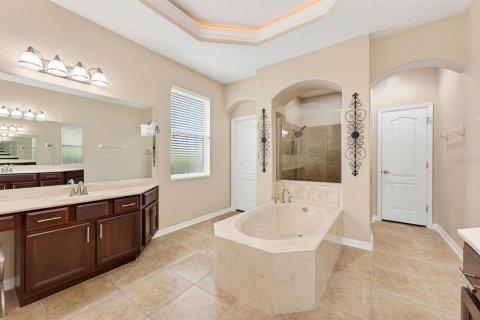 Casa en venta en Apopka, Florida, 5 dormitorios, 363.9 m2 № 2214249 - foto 18