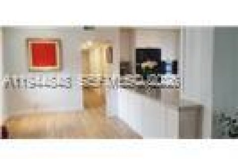 Villa ou maison à louer à Miami, Floride: 3 chambres, 144.56 m2 № 2001504 - photo 5