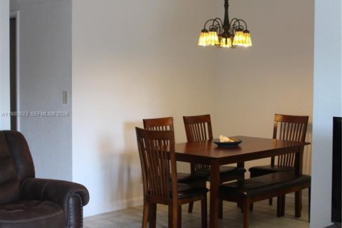 Condominio en venta en Pompano Beach, Florida, 2 dormitorios, 82.68 m2 № 2048073 - foto 21