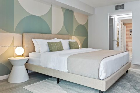 Condominio en alquiler en Miami, Florida, 1 dormitorio, 76.64 m2 № 2060042 - foto 16