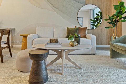 Condominio en alquiler en Miami, Florida, 1 dormitorio, 76.64 m2 № 2060042 - foto 4