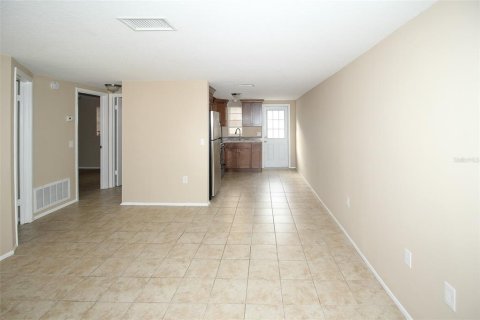 Casa en alquiler en Holiday, Florida, 2 dormitorios, 65.03 m2 № 1817551 - foto 3
