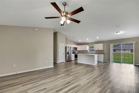 Casa en alquiler en Dunnellon, Florida, 3 dormitorios, 129.97 m2 № 1905921 - foto 4