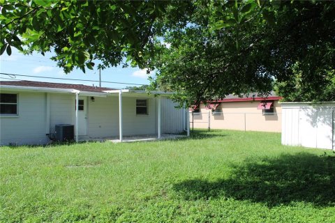 House in Tampa, Florida 2 bedrooms, 69.49 sq.m. № 1913155 - photo 18