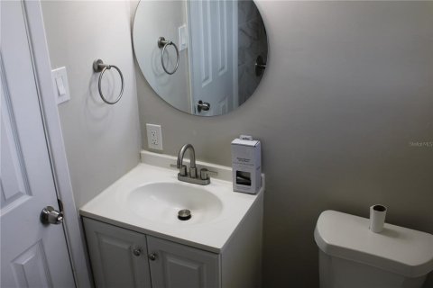 House in Tampa, Florida 2 bedrooms, 69.49 sq.m. № 1913155 - photo 14