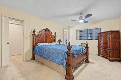House in Tarpon Springs, Florida 3 bedrooms, 179.49 sq.m. № 2393710 - photo 19